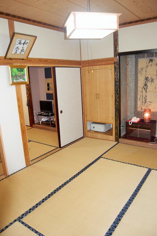 Ryokan Tsuruya Intaku Yufu Pokój zdjęcie